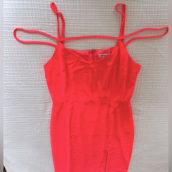 COPY - Revolve Superdown analisa maxi dress. Medium. Pink - Picture 5 of 6